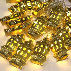 سلسلة مصابيح بتصميم إسلامي