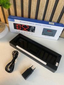 ساعة حائط بإضاءة سفلية